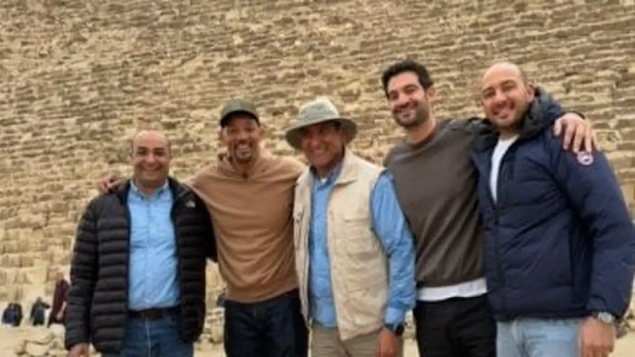 أهرامات الجيزة.. ويل سميث يندهش من عظمة الحضارة المصرية خلال زيارته الأخيرة